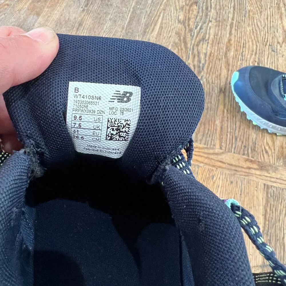 New Balance Running/Trail Shoes Like New - Picture 4 of 6